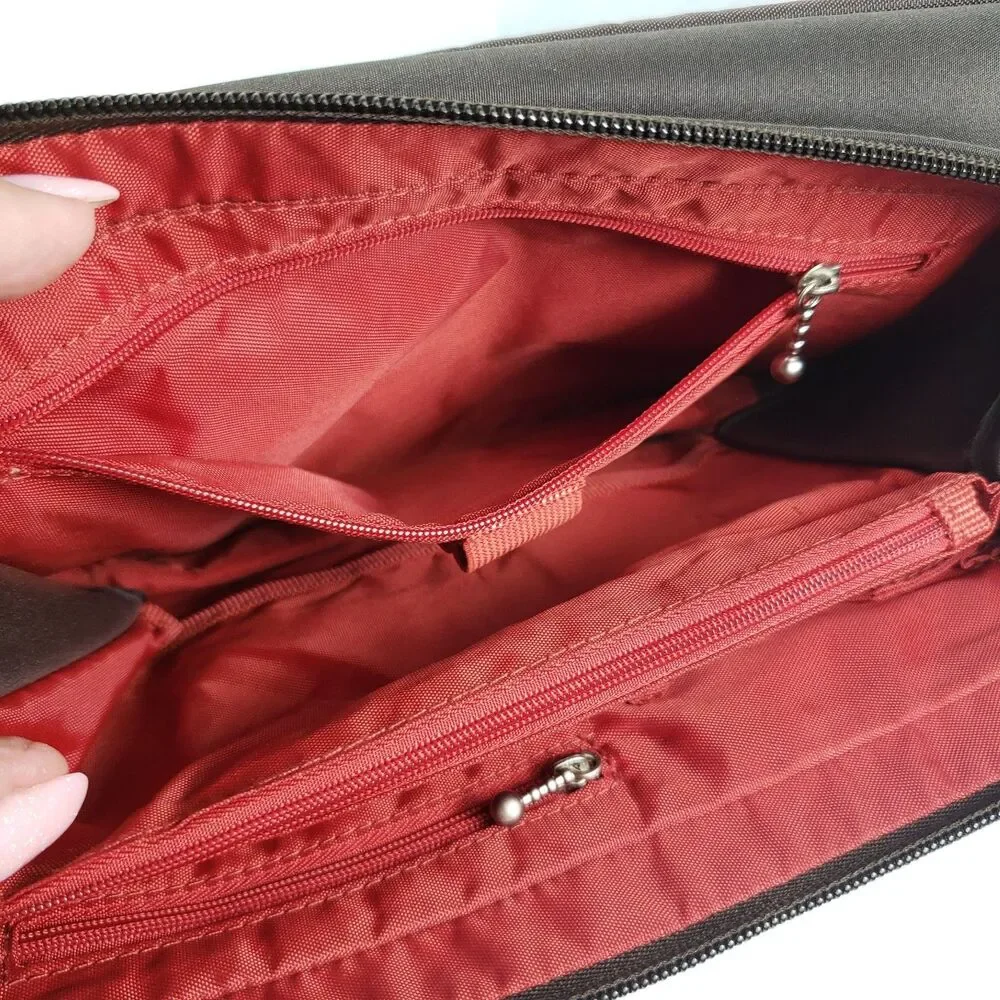 Eddie Bauer Crossbody/Messenger Bag Adjustable Straps Multiple Compartments EUC